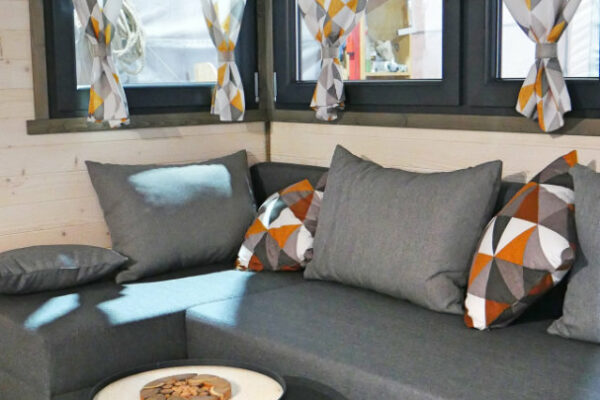 EMILIE_4-10 EMILIE_4-10