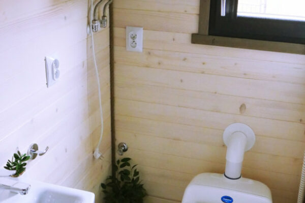 EMILIE_4-12 EMILIE_4-12